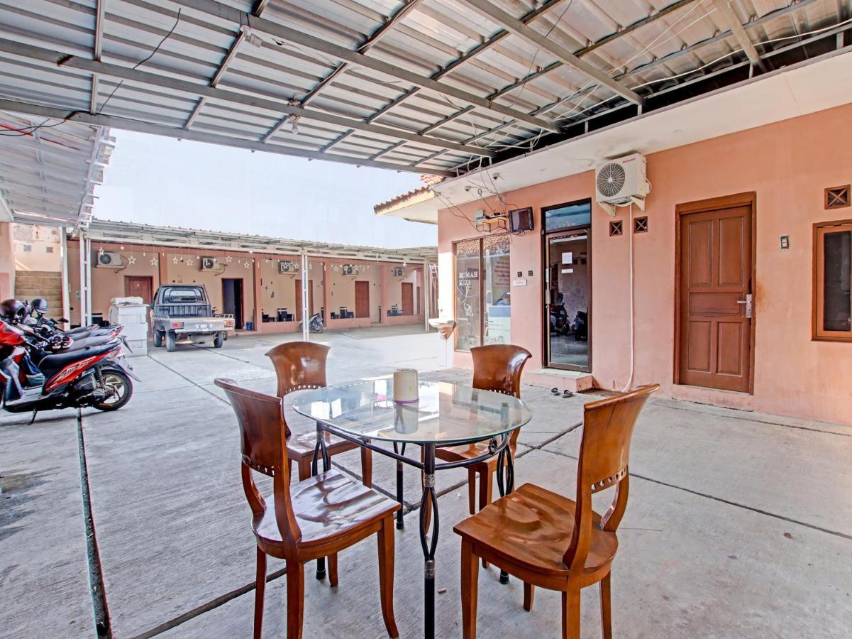 Oyo 91490 Hotel Rumah Kita Чиребон Экстерьер фото
