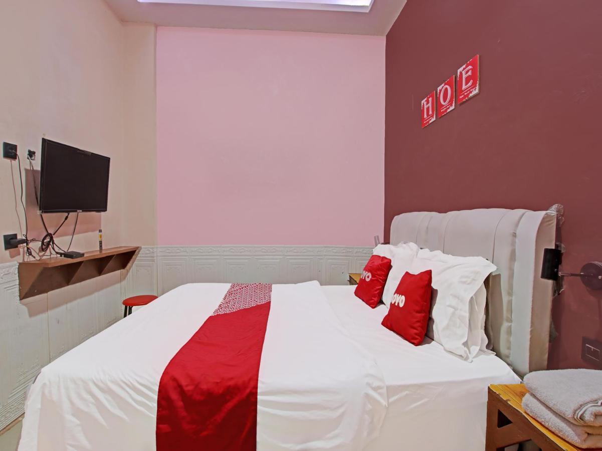 Oyo 91490 Hotel Rumah Kita Чиребон Экстерьер фото
