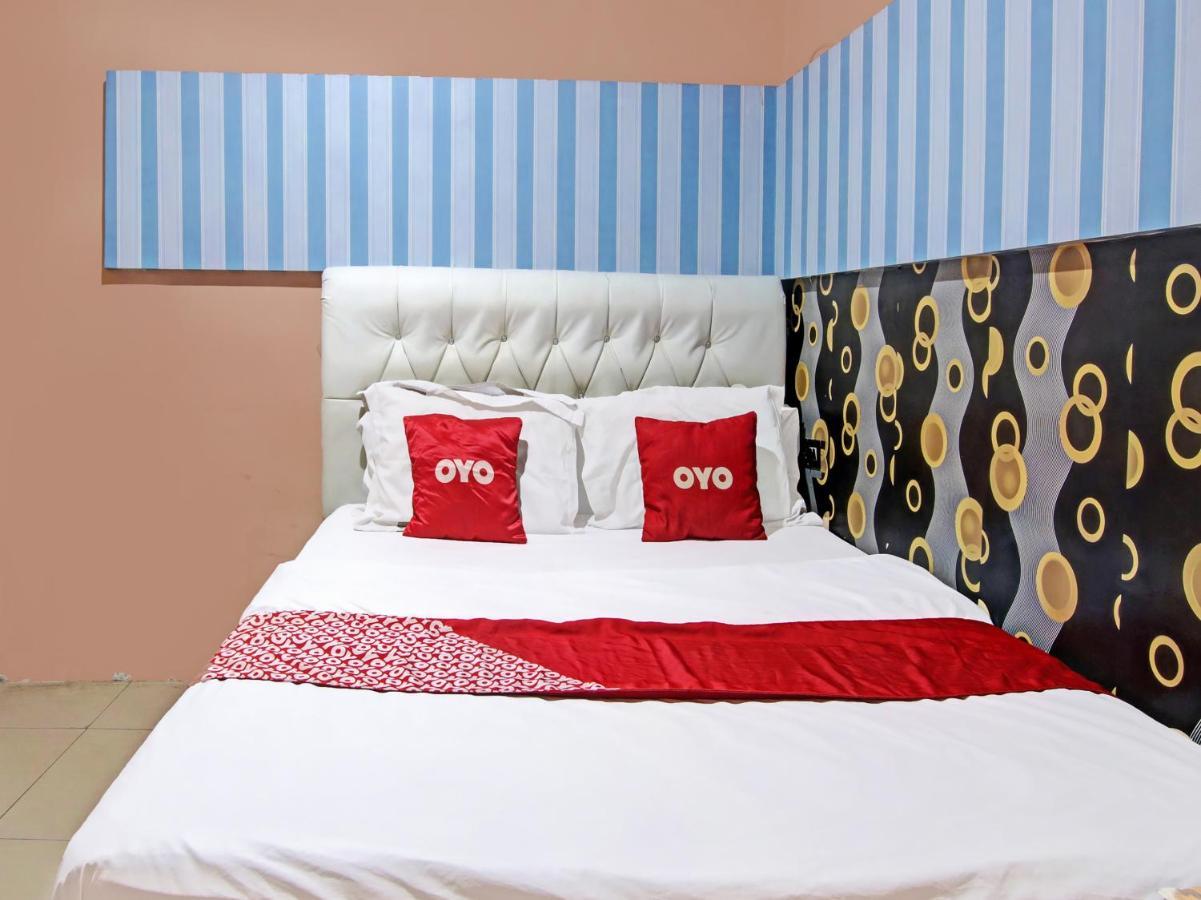Oyo 91490 Hotel Rumah Kita Чиребон Экстерьер фото