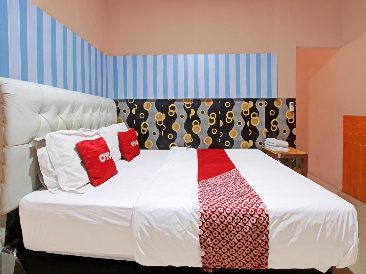 Oyo 91490 Hotel Rumah Kita Чиребон Экстерьер фото